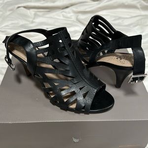 Vince Camato black leather 7 1/2 heels